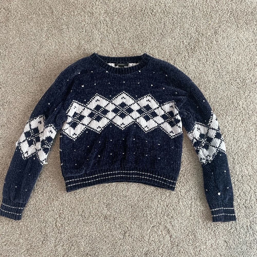 Forever 21 size medium cozy sweater